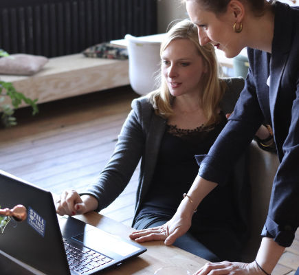 Women-laptop